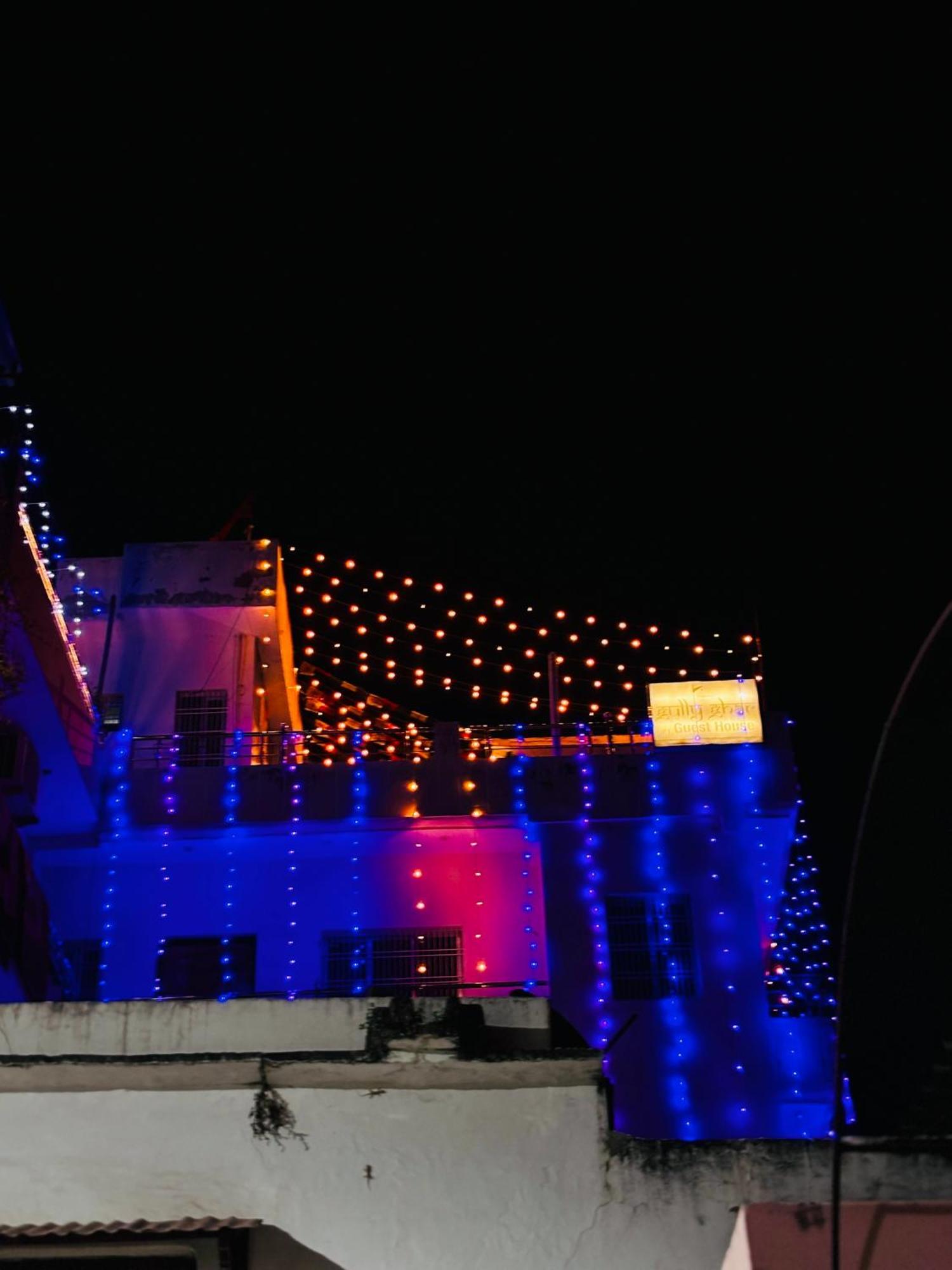 Gully Ghar Hotel Варанаси Екстериор снимка