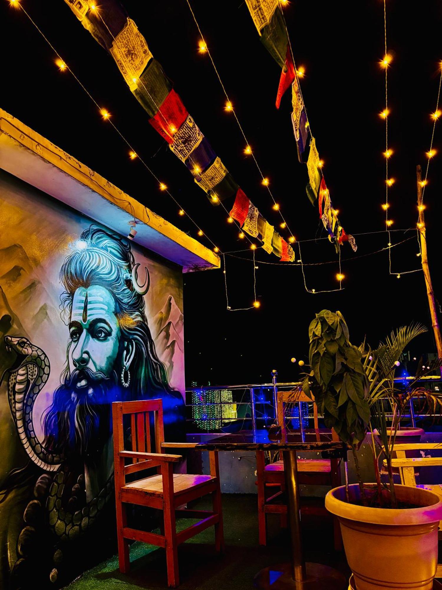 Gully Ghar Hotel Варанаси Екстериор снимка